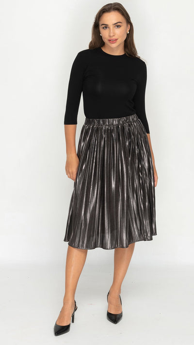 Pleated skirt