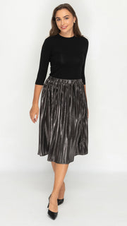 Pleated skirt